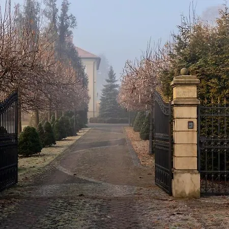 Unikatowa Rezydencja Z Parkiem * Tenczynek